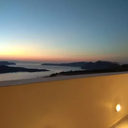 Santa Rinoula Sea Sunset Views Adults Only Apartment Megalochori (Santorini)